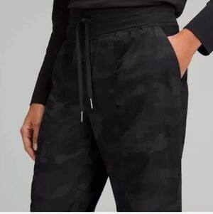 Lululemon Camouflage Black Grey Jogger Pants Size 14